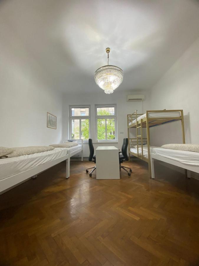 Rooms Miklosiceva Ljubljana Luaran gambar
