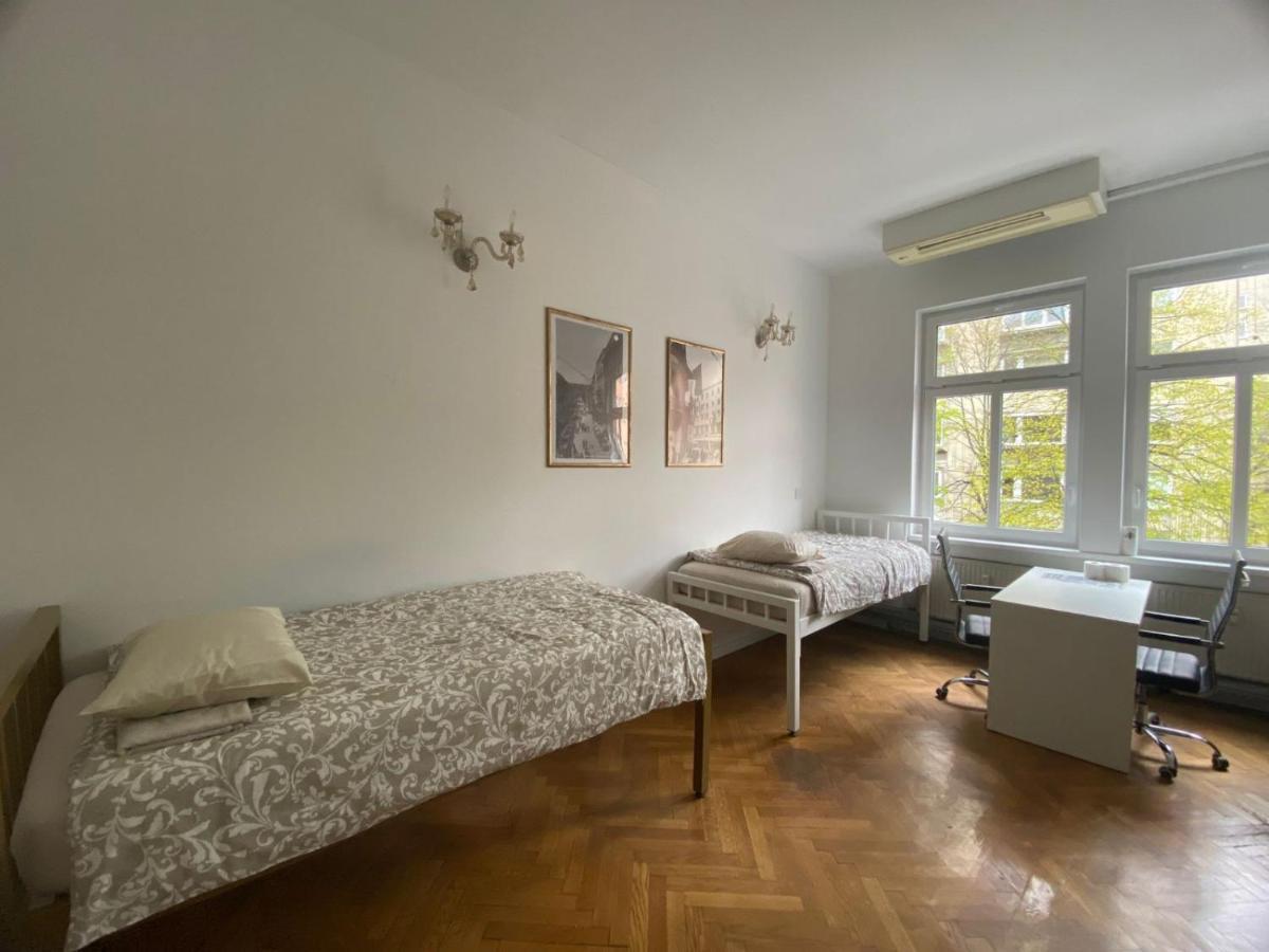 Rooms Miklosiceva Ljubljana Luaran gambar