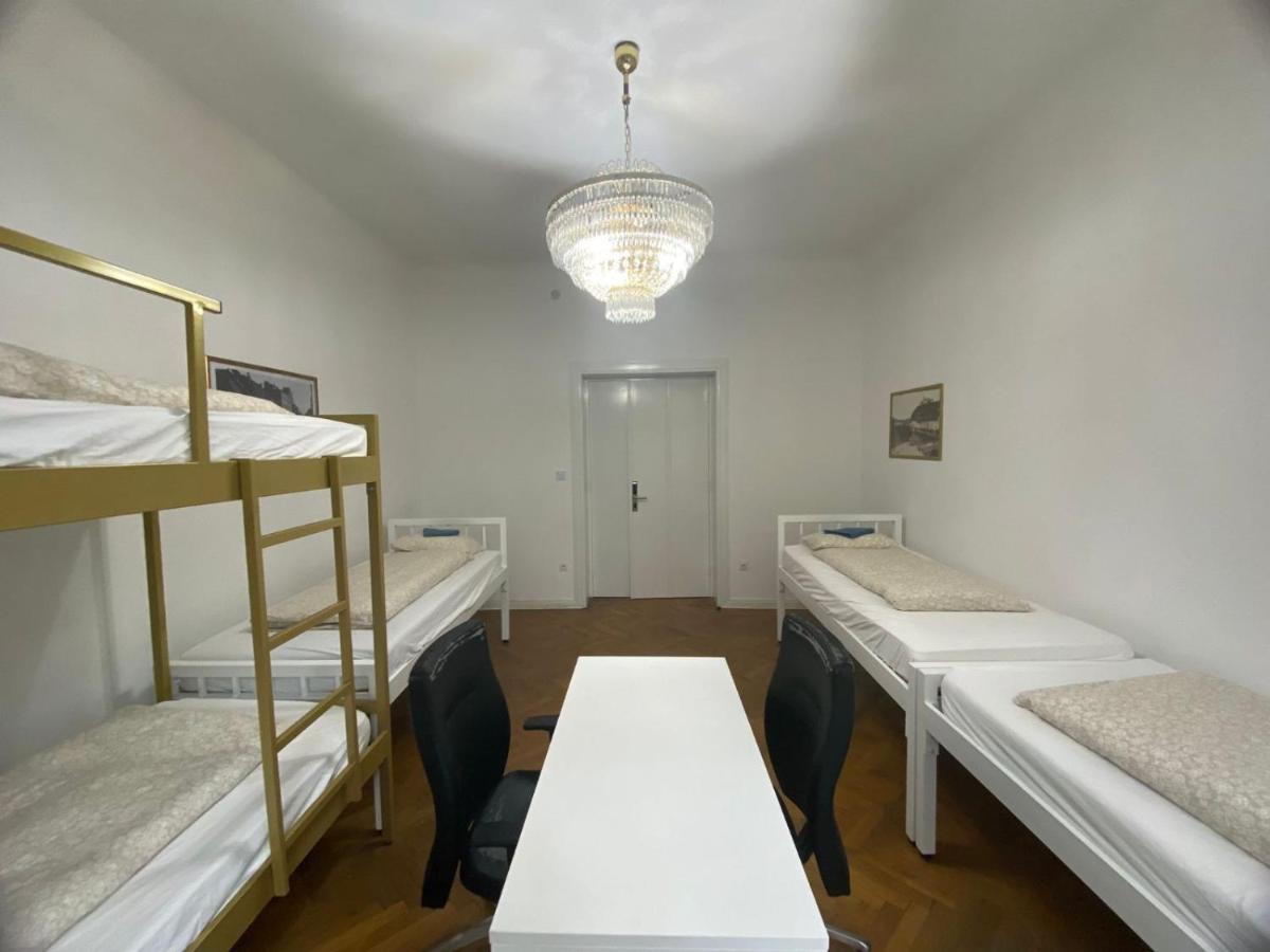 Rooms Miklosiceva Ljubljana Luaran gambar