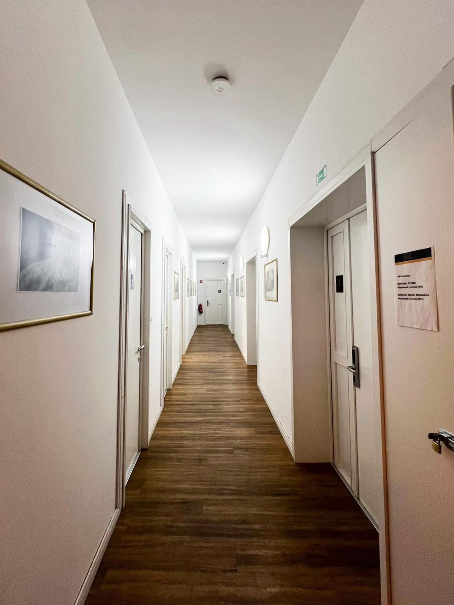 Rooms Miklosiceva Ljubljana Luaran gambar