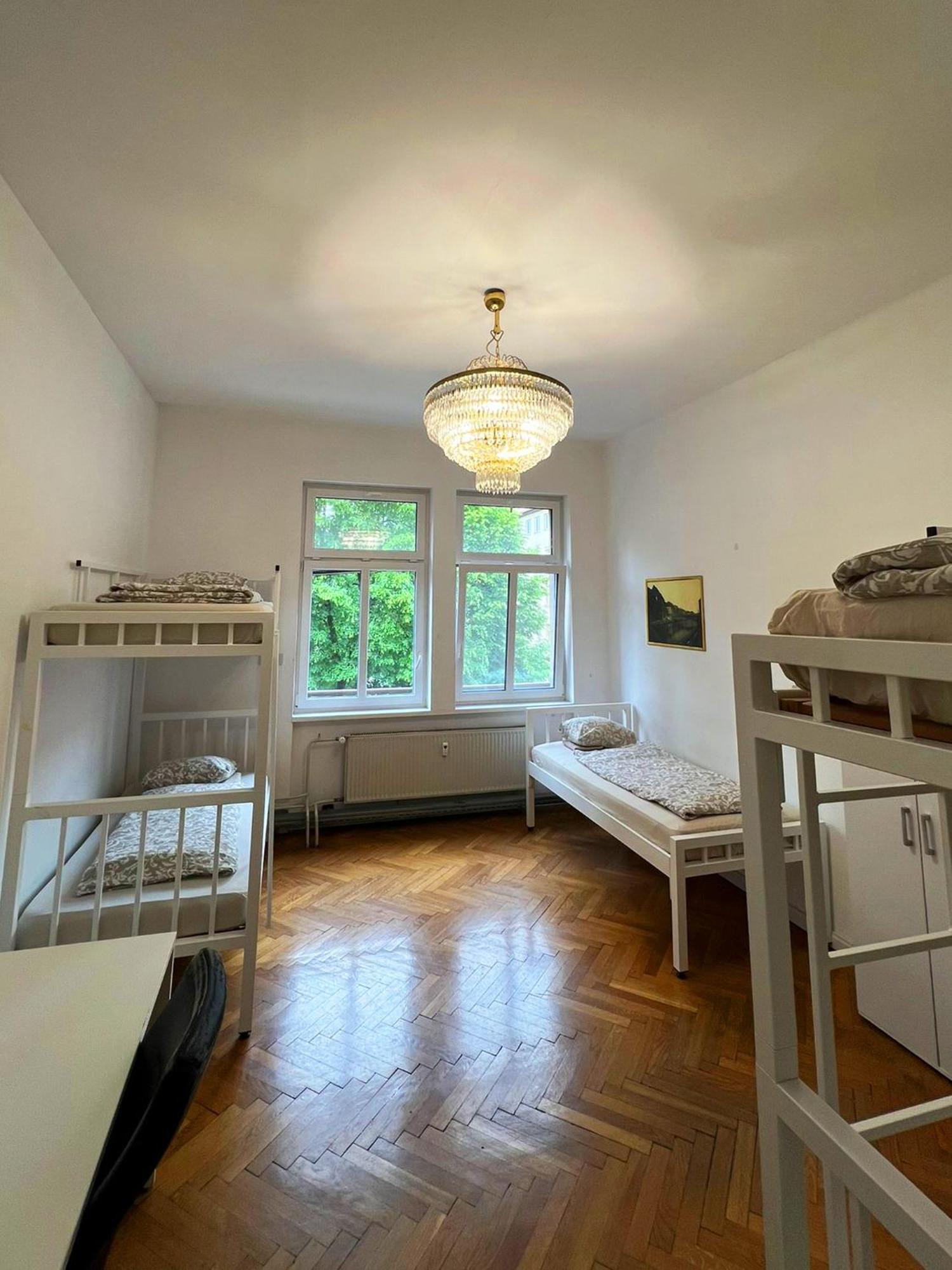 Rooms Miklosiceva Ljubljana Luaran gambar